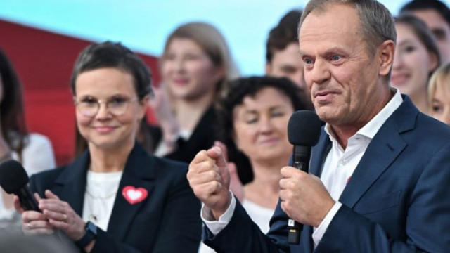 Полският опозиционен лидер Доналд Туск в понеделник обяви началото на
